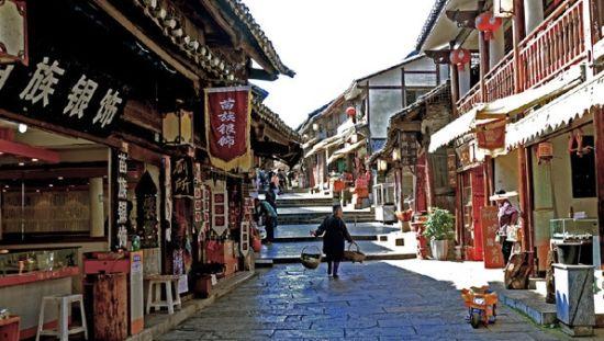 专业问答网站男大学生春秋有哪些基本款的实用穿搭思路?,提供精准解答